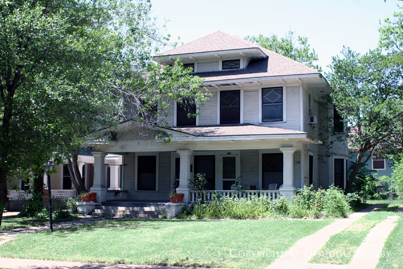 4921-4923 Victor Street - Munger Place Historic District