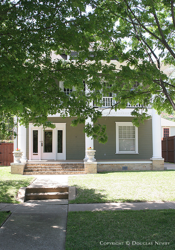 4929 Worth Street - Munger Place Historic District