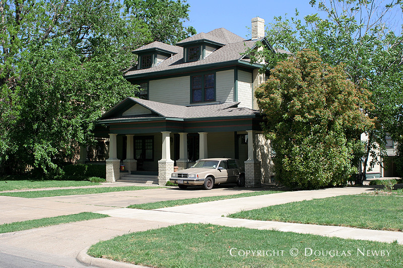 4936 Worth Street - Munger Place Historic District